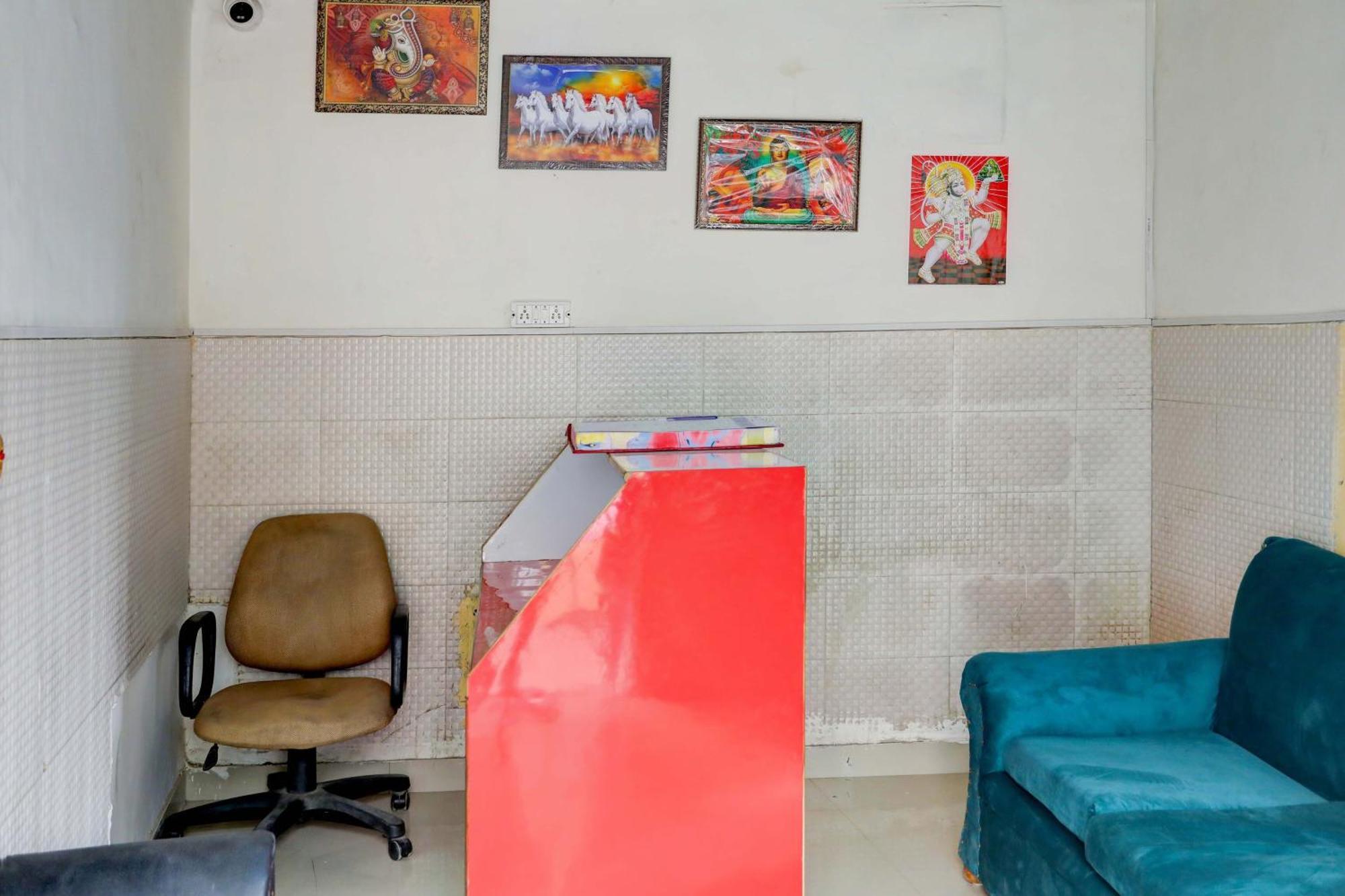 Hotel O Tilak Hotel 24 Sector 27 Near By Vinayak Hospital Gali No-6 โนอิดา ภายนอก รูปภาพ